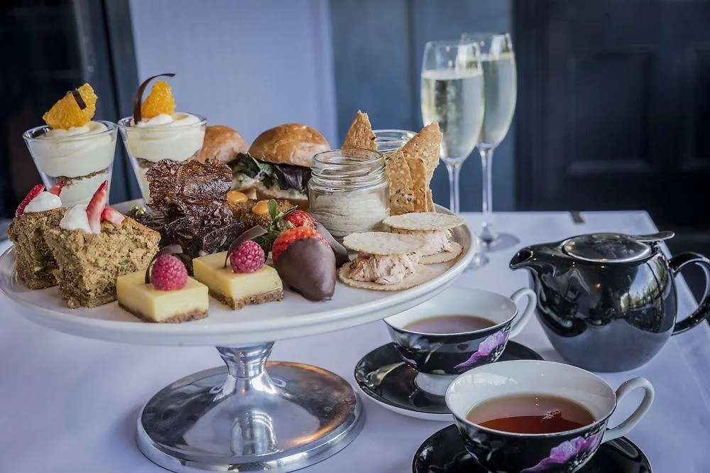 *****  Spicers Balfour Hotel New Farm Australia